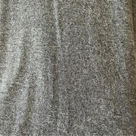 Aritzia heather grey scoop ‎ neck tee XS (XXS) - Picture 7 of 7